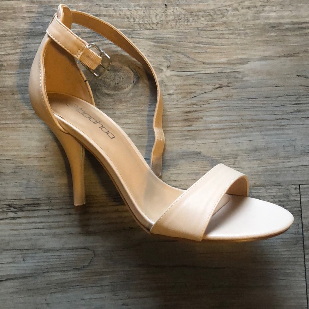 Boohoo Nude heels